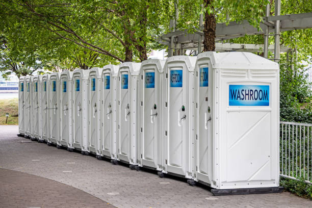 Porta potty delivery and setup in Germantown, WI