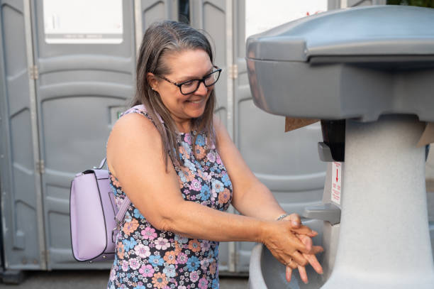 Best Affordable portable toilet rental  in Germantown, WI